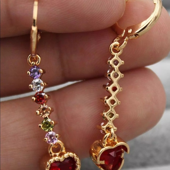 New heart gold dangle drop earrings - Picture 2 of 5